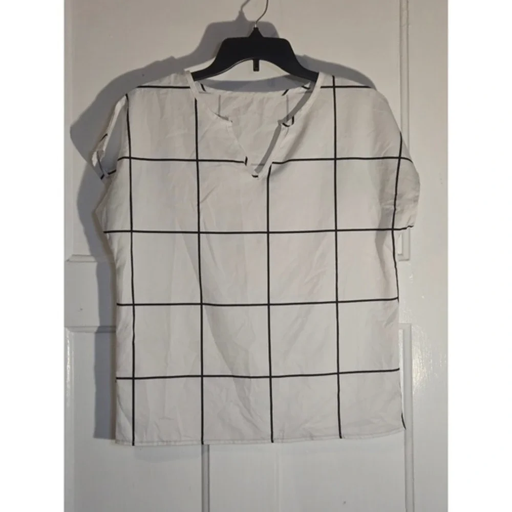 Shein Womens White Black Windowpane Grid Split V-Neck Short Sleeve Blouse Size S